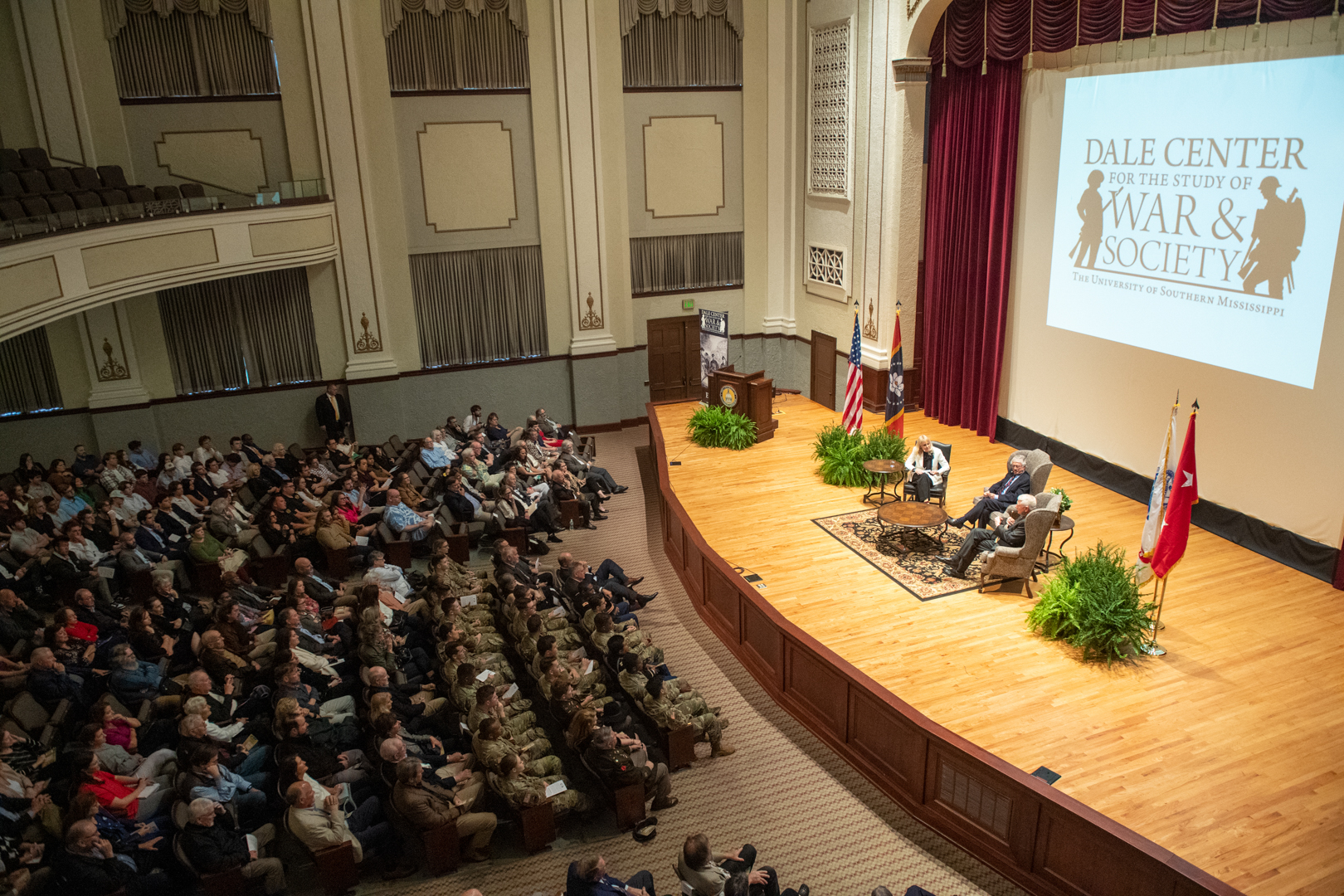 Blount, Koppel Share Reflections on         Legacy of Operation Iraqi Freedom During Dale Lecture Event at USM