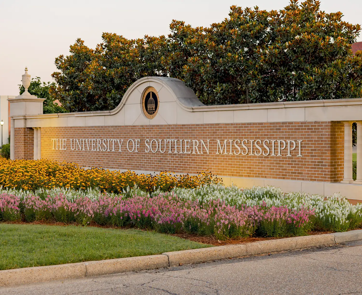 centennial gateway at the Hattiesburg campus