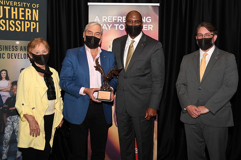 Pictured left to right: Nell Murray, President of USM’s Business Advisory Council; Alfredo Rivera, President of Coca-Cola North America; Dr. Rodney D. Bennett, USM President, and Dr. Bret Becton, Dean of USM’s College of Business and Economic Development.