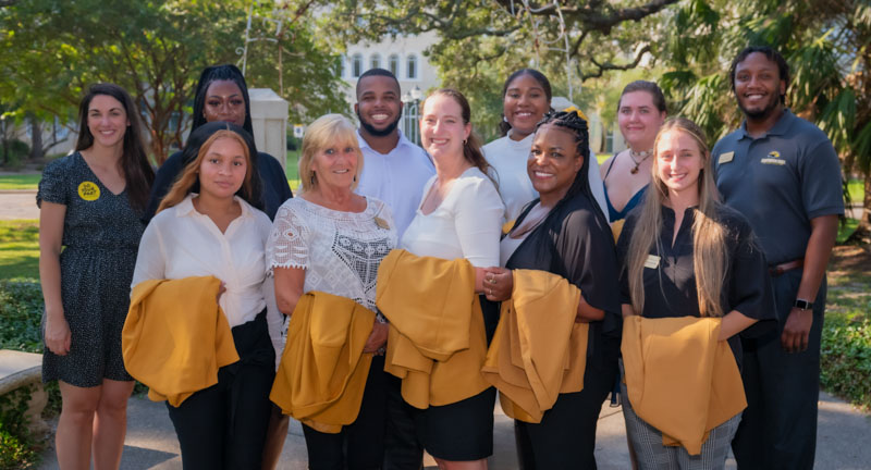 The 2021-2022 Southern Connections Leadership Team at USM Gulf Park includes, front row, left to right: Jessica Langston (advisor), Queliah Conway, Kimberly Richmond, Abigayle Laborde, Charlene Nathan, Tiffany Rancatore, Dr. Shannon Campbell (AVPCO); back row left to right: Dr. Jacob Breland (AVPAACO), Demetria Askew, Ka’Lon Duncanson, Jamille Hartfield, Trinity Lewis, Erron Flowers (advisor).