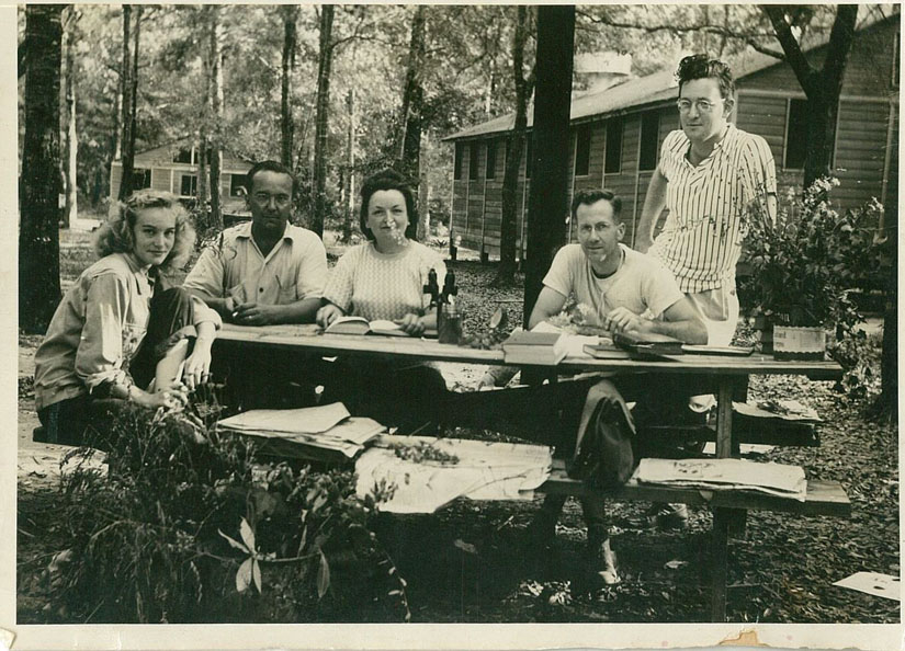 A botany class meets outdoors at Magnolia State Park during the 1947 session.
