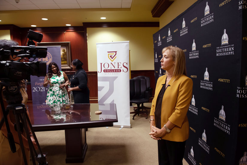 Dr. Story answers questions from the media. (Photo by Kelly Dunn).