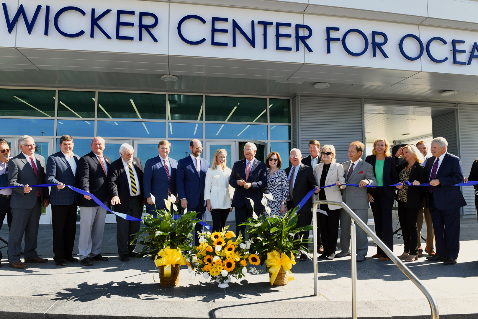 USM y el Puerto de Gulfport celebran el Centro Roger F. Wicker para Ocean Enterprise con una gran ceremonia de inauguración