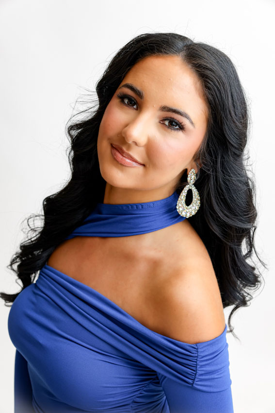 Annalee Toler Headshot