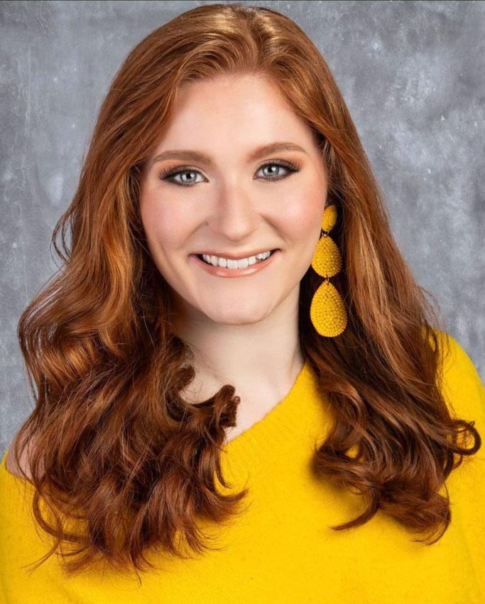 Savannah Ogden Headshot