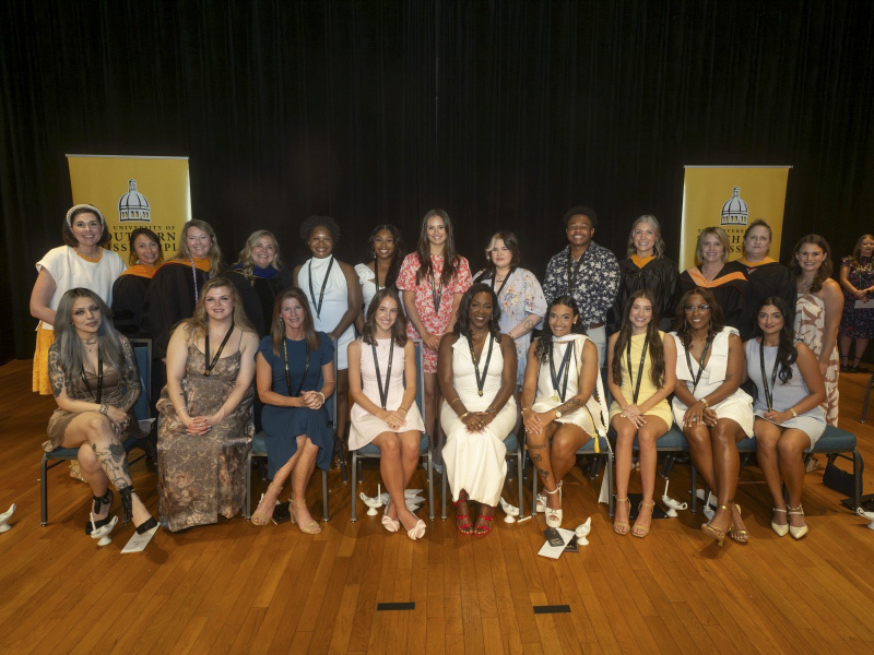 Nursing Pinning Ceremony Southern Miss Gulf Park