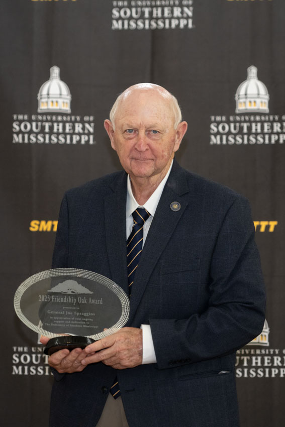 General Joe Spraggins Friendship Oak Award
