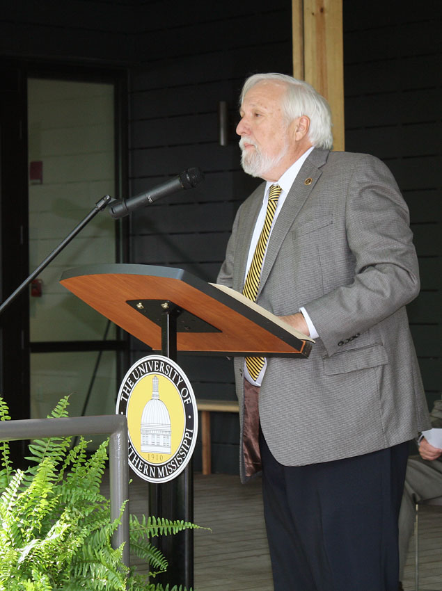 Cannon at the Ribbon Cutting for the Marine Education Center at USM’s Gulf Coast Research Laboratory, 2018
