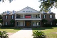 Phi Kappa Tau
