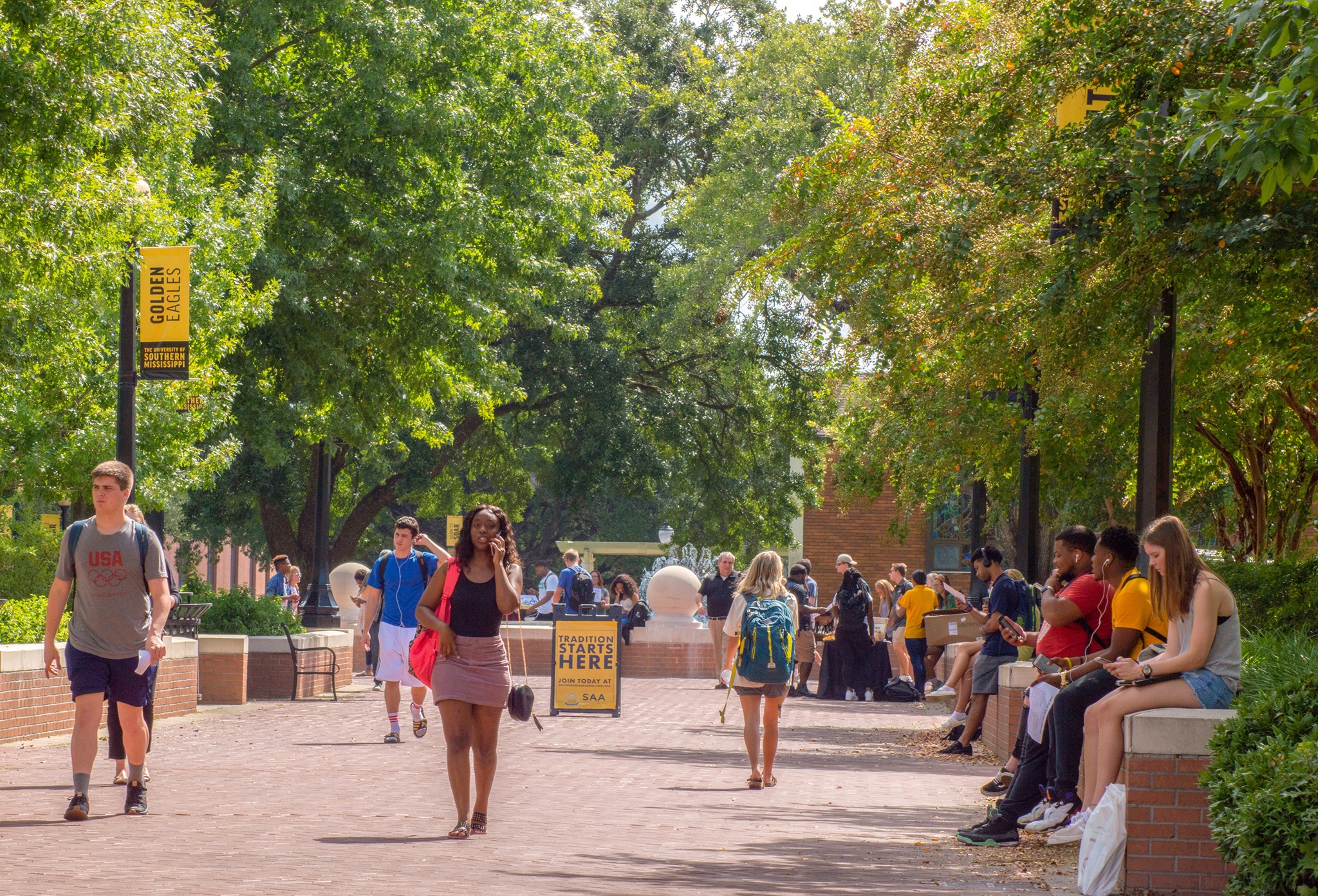 Students In Shoemaker Square