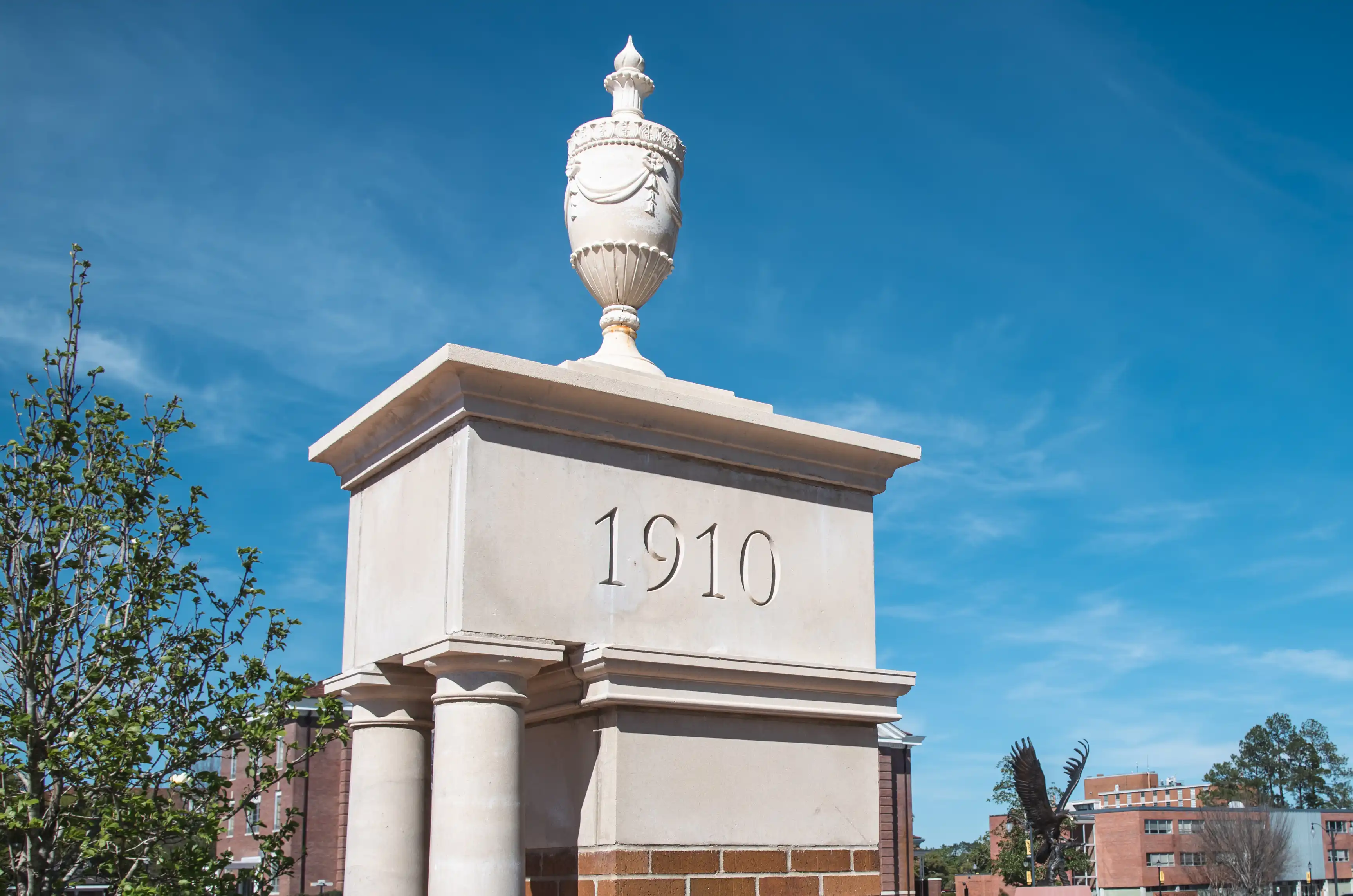 1910 column