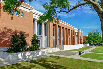 Scianna Hall